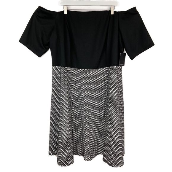 Eloquii Black White Off The Shoulder Mixed Media Dress Plus Size 24 NWT - Picture 2 of 6